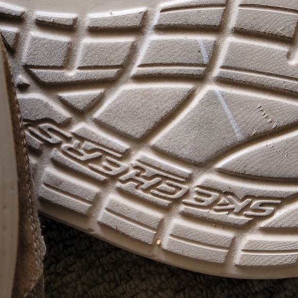 Skechers Landen - Stellar Slip on loafer in brown. - Picture 10 of 11